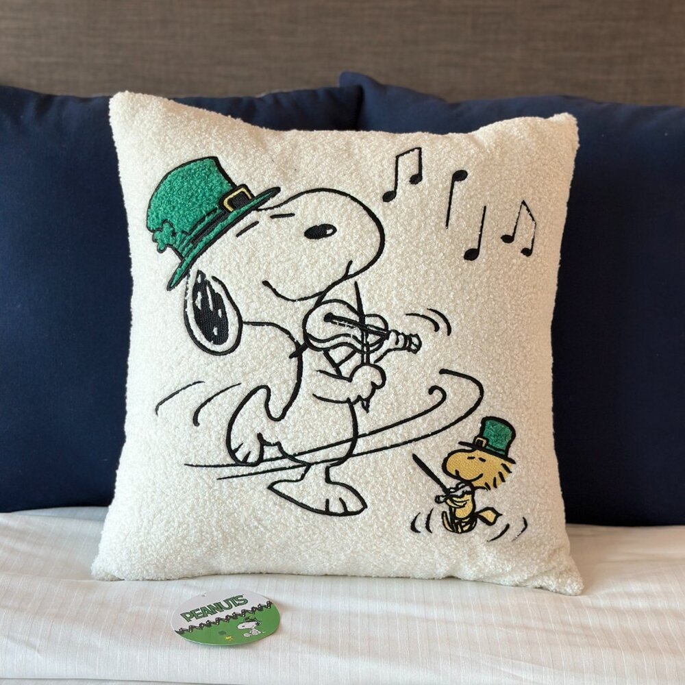Peanuts Snoopy St. Patrick’s Day Sherpa Throw Pillows | Snoopy Woodstock dancing